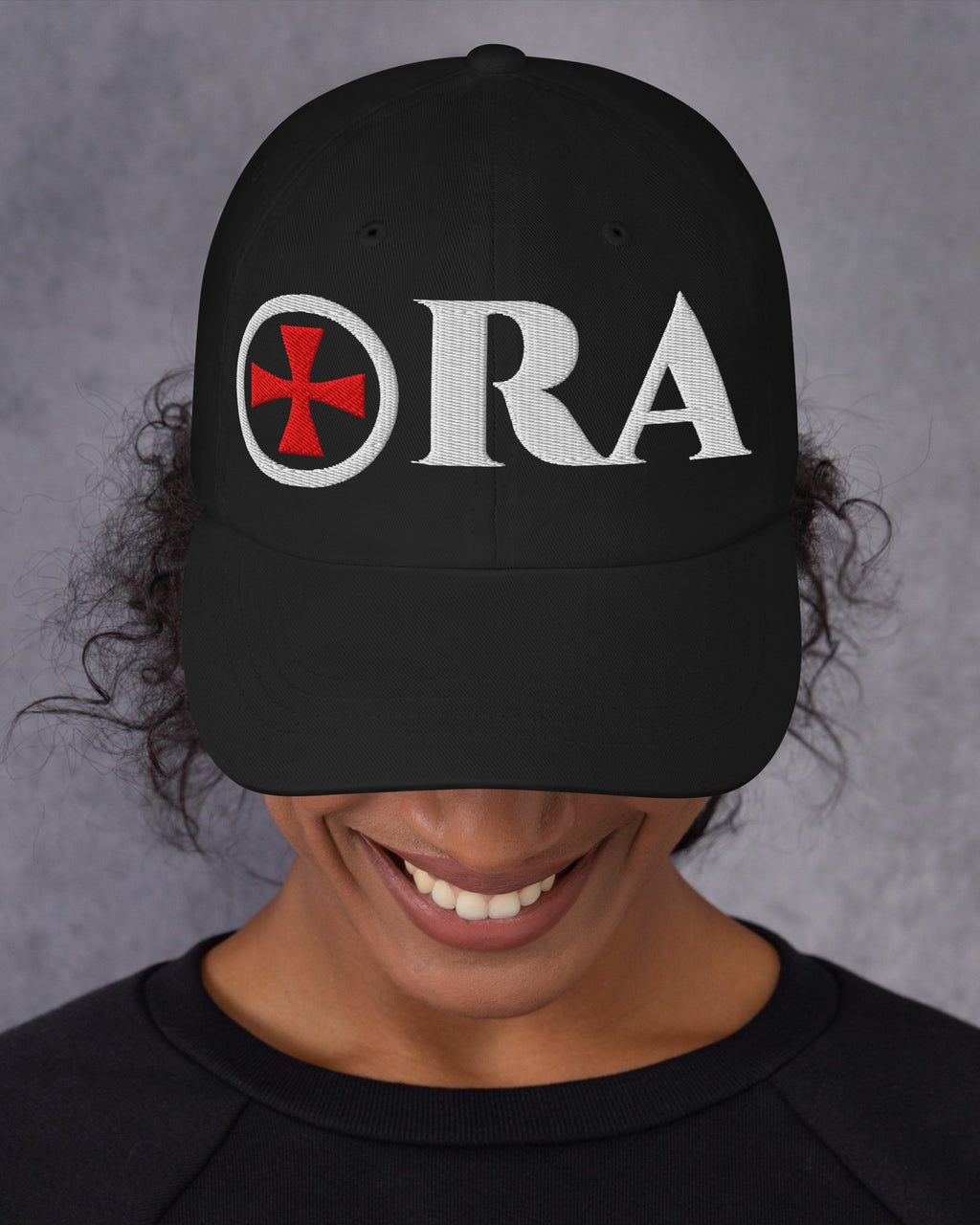 ORA Signum Cap – worn by model